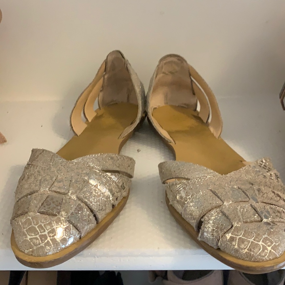 Silver flats